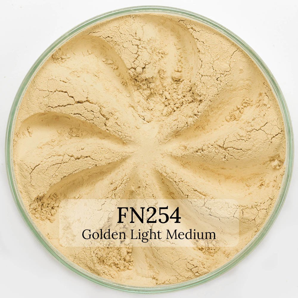 VELVET FOUNDATION Era Minerals GOLDEN LIGHT MEDIUM Full